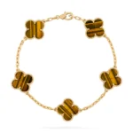 Classic Clover Bracelet - Image 3