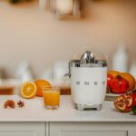 50’s Style Citrus Juicer with Stainless Steel Reamer and Strainer - Image 7