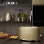 for Two Slices of Bread and with a Power of 950 W from Smeg - Image 4
